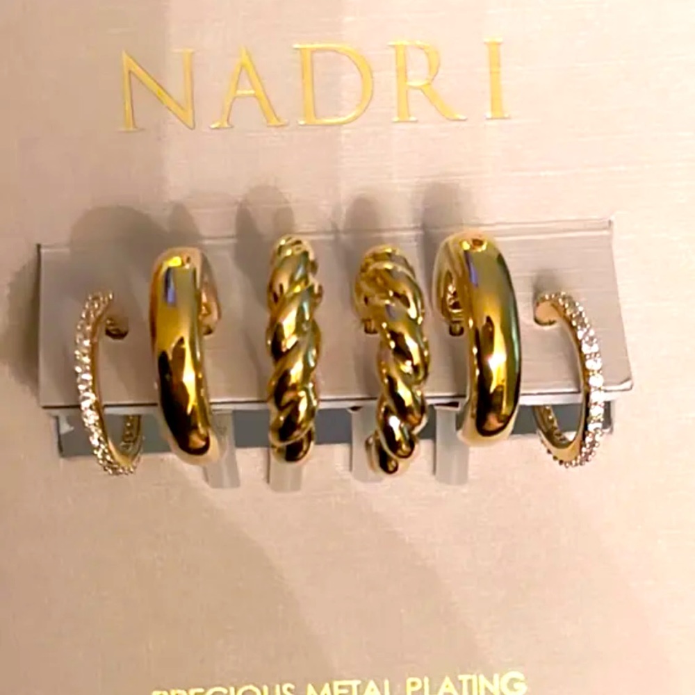 NADRI earrings